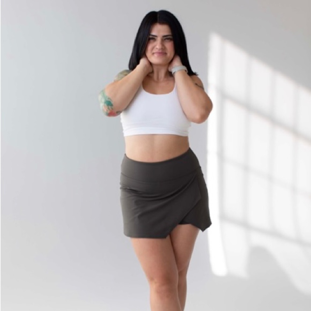 NWOT Savvi Ralley Skort 2X grey